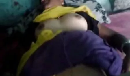 Brutally kacau brunette video bokep tante cantik indonesia cantik