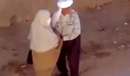 Pria bokep indo cantik terbaru itu membajak nyonyanya dengan keras