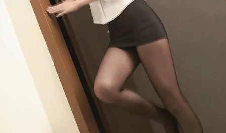 Dokter Afrika merawat bokep indo hd cantik wasir pirang dengan seks anal