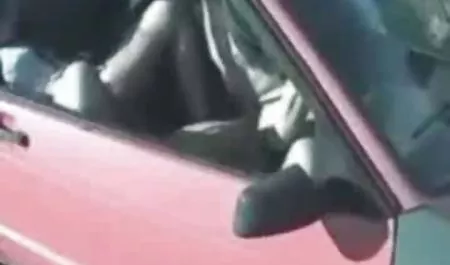 Mengambil bokep indo tercantik sperma di kakinya
