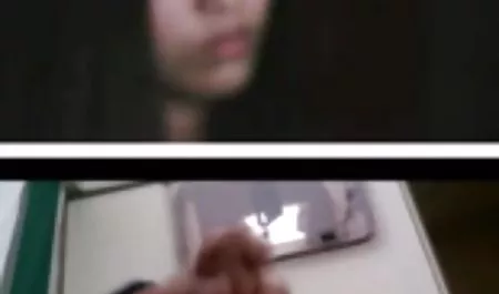 Wanita cantik bokep indo mahasiswi cantik berpose untuk anggota menantunya di masa depan