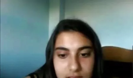 Pria itu keras bokep indo tante cantik meniduri nyonyanya