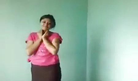 Gadis robot untuk cinta tante montok indonesia