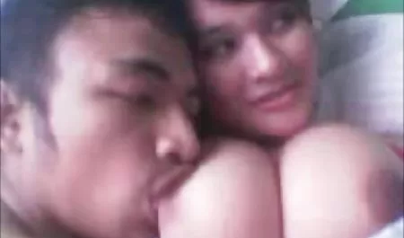 Pirang imut, Nikki Jayne, menyembunyikan seks video bokep tante cantik indonesia dengan seorang teman