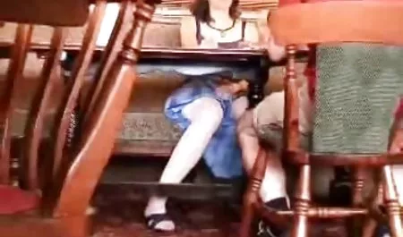 Korban imut di ruang bawah tanah bercinta dengan pria kulit bokep online indo cantik hitam