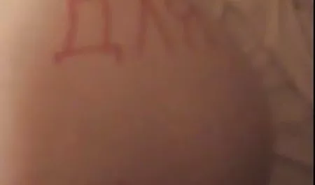Brunette panas mengatur kejutan untuk bokep model indo cantik suaminya