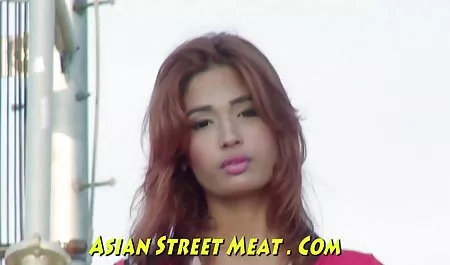 Kepala meniduri asistennya bf indonesia cantik di atas meja